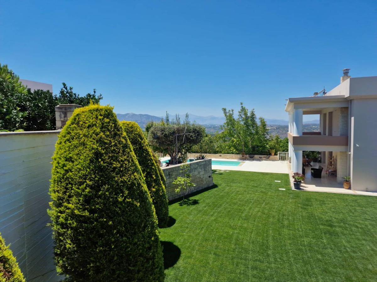 Blue Sky Villa In Crete Epano Vathia Exterior photo