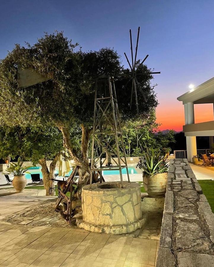 Blue Sky Villa In Crete Epano Vathia Exterior photo